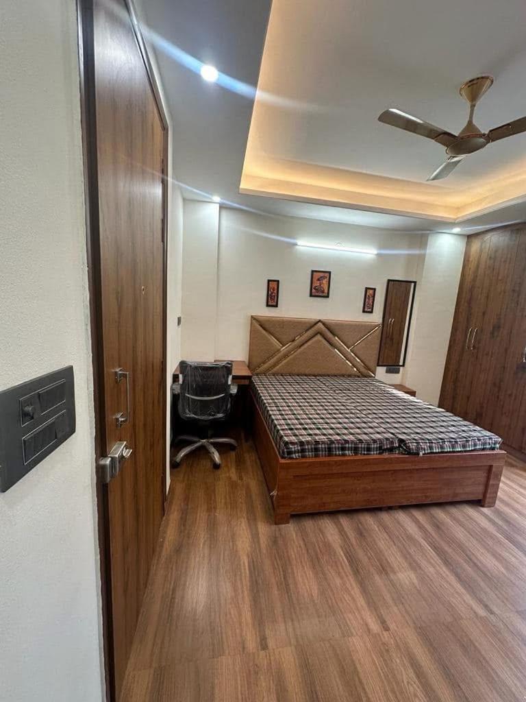 Apartment Shree Vrindavan
